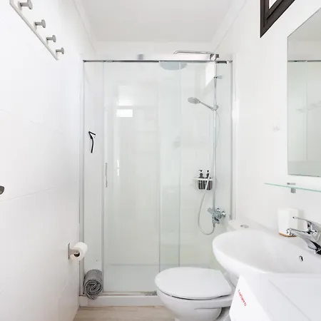 Lejlighed Amazing 2 Bedrooms By The Sea, *